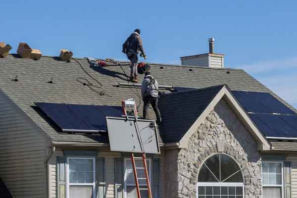 Expert Solar Roofing Contractor